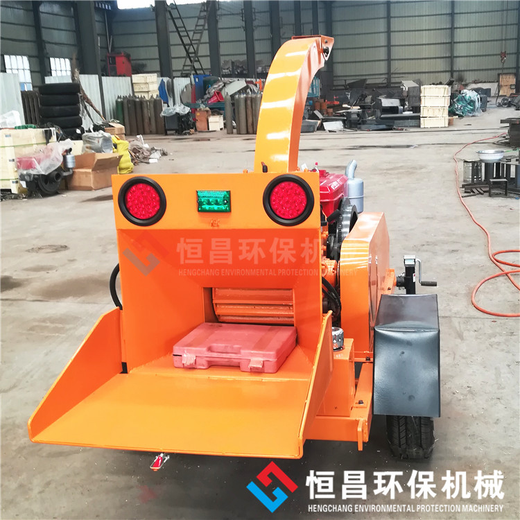 市政環(huán)衛(wèi)道路綠化移動(dòng)式樹枝樹葉粉碎機(jī)